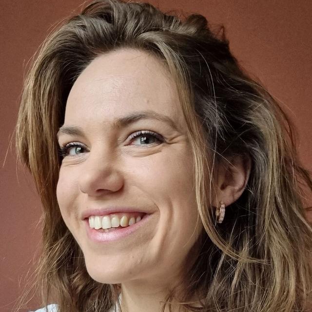 Pasfoto Susanne Laura Waaijers-van der Loop